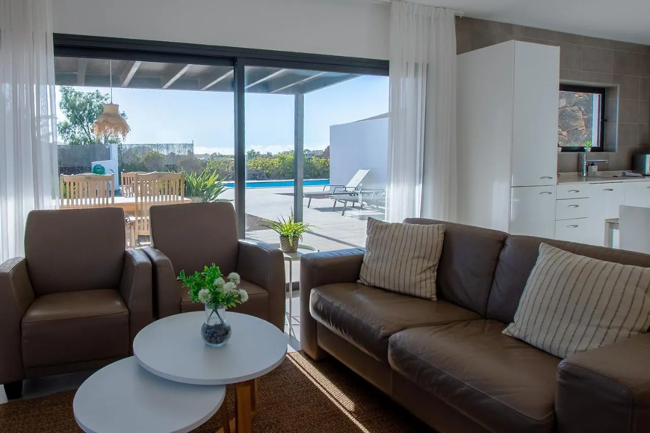 Heated & Shared Pool Villa Matriana 36B, North Shore Villas La Oliva Spain